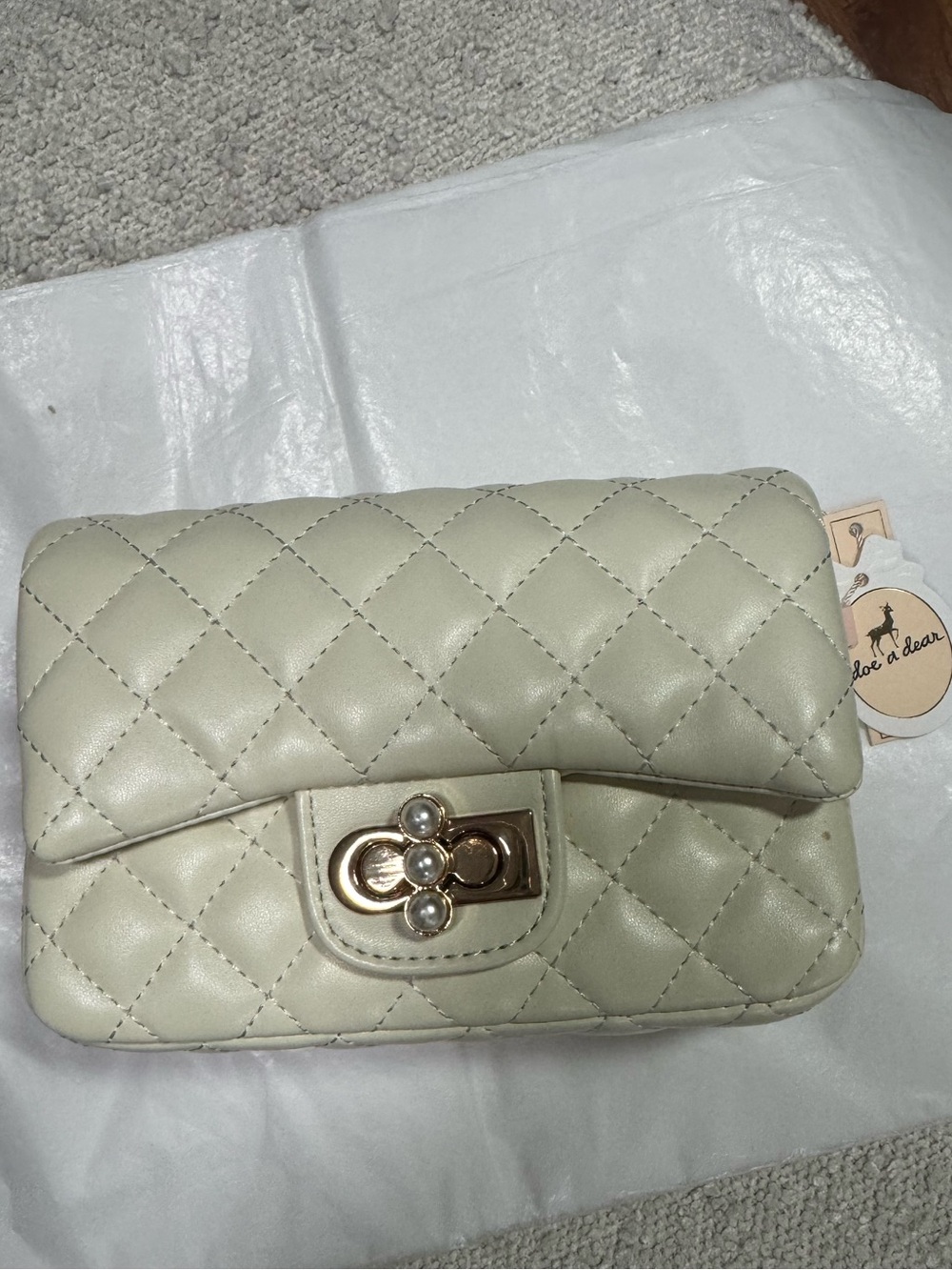 NWT Doe A Dear Quilted Pearl Crossbody Purse ✨
Retail $55 • Brand New With Tags - Picture 3 of 8